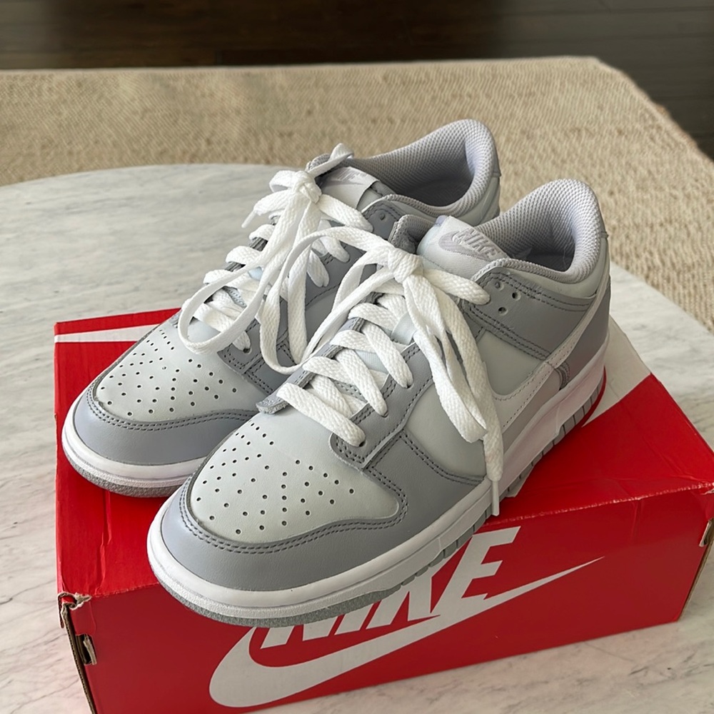 Nike Dunk Low (Pure Platinum/Wolf Grey/White)